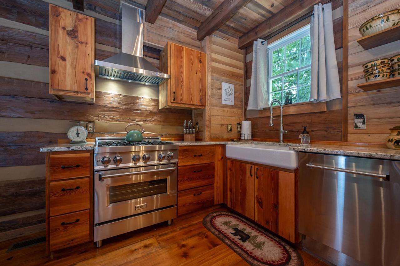 Russell'S Fort At White Oak Point: Historical Cabin On Lake Lure, Luxury, Direct Lake Access! Villa Екстериор снимка