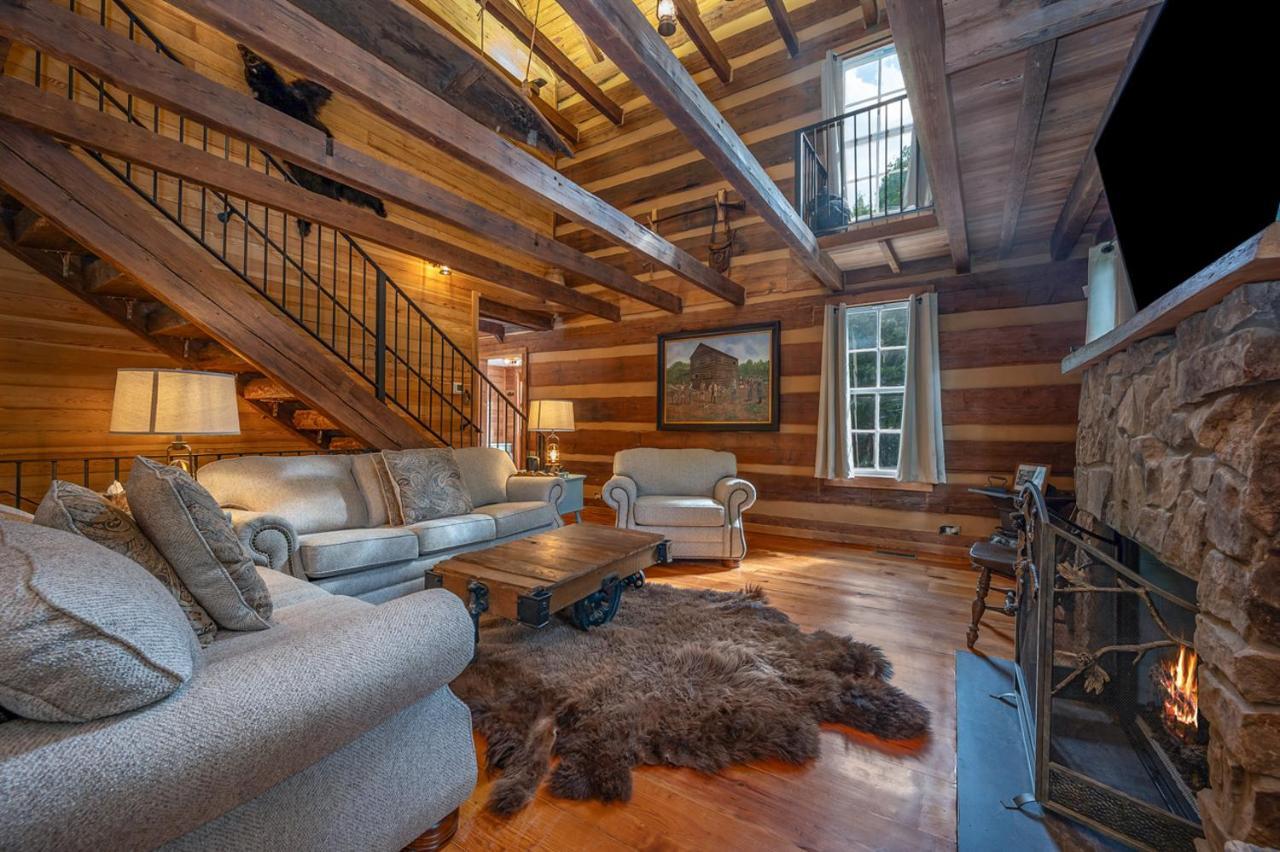 Russell'S Fort At White Oak Point: Historical Cabin On Lake Lure, Luxury, Direct Lake Access! Villa Екстериор снимка