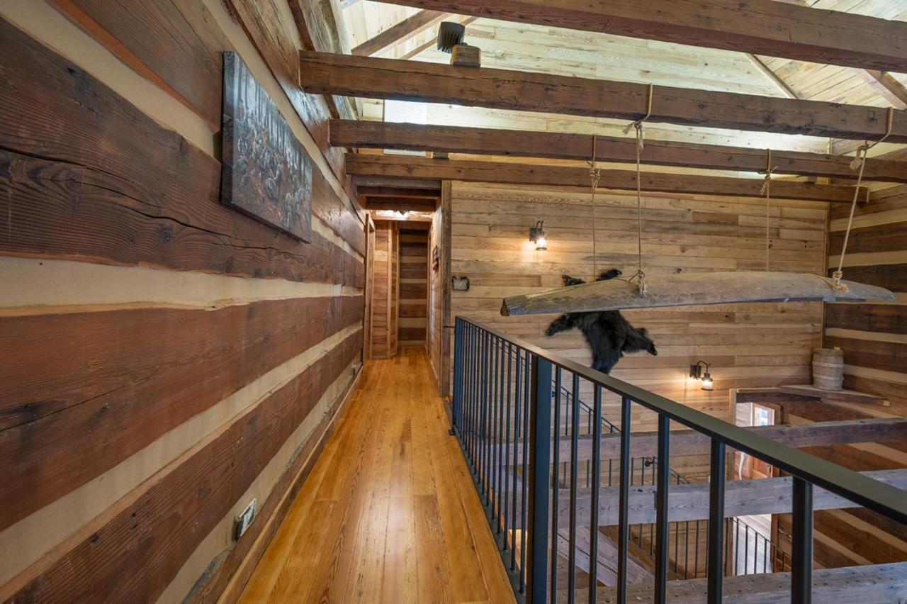 Russell'S Fort At White Oak Point: Historical Cabin On Lake Lure, Luxury, Direct Lake Access! Villa Екстериор снимка