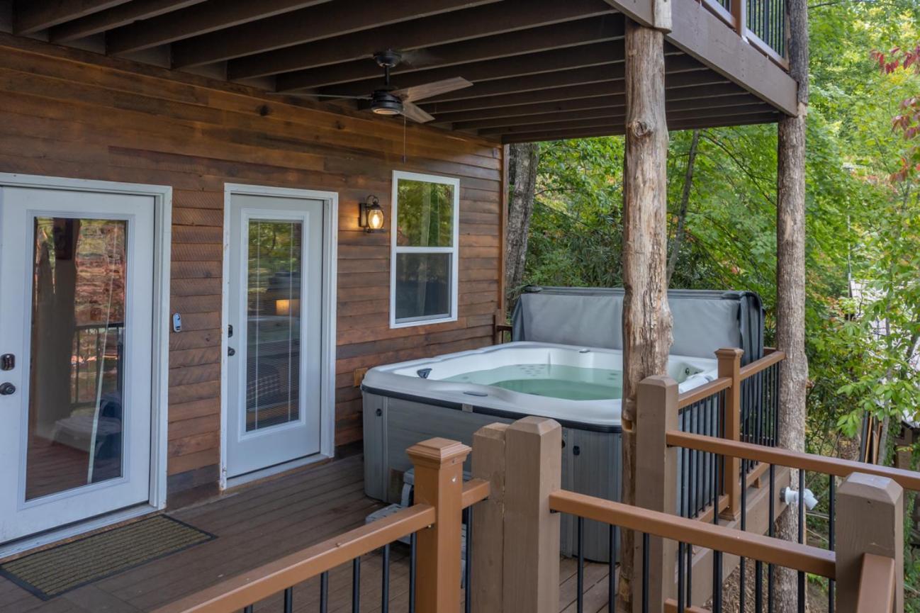 Russell'S Fort At White Oak Point: Historical Cabin On Lake Lure, Luxury, Direct Lake Access! Villa Екстериор снимка
